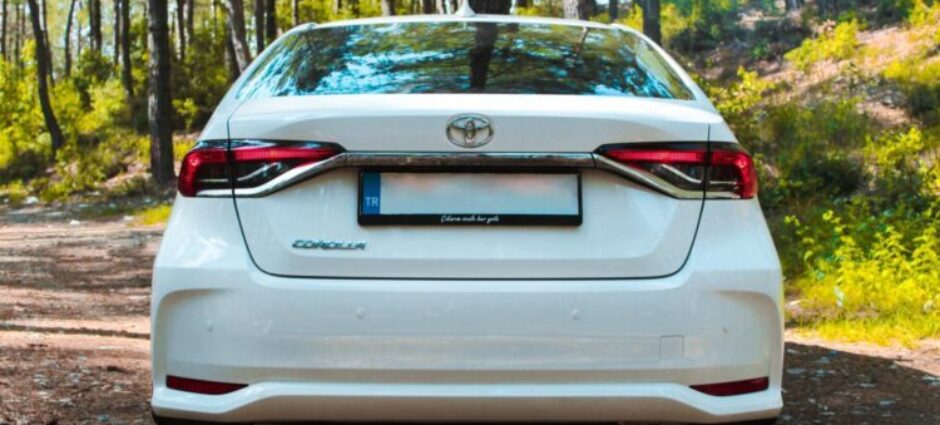 Por que instalar um engate no Toyota Corolla: benefícios e usos