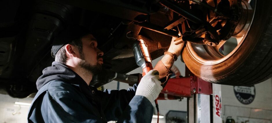 Principais itens verificados em uma revisão completa do carro