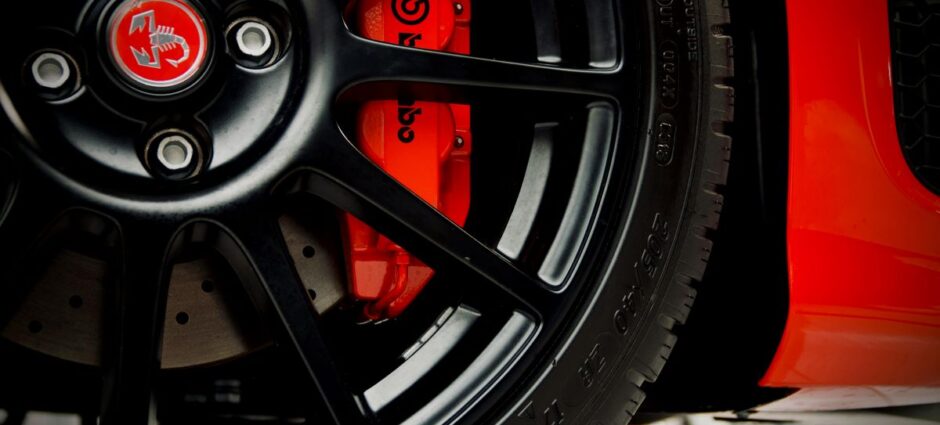 Transforme seu carro com a revitalização de rodas