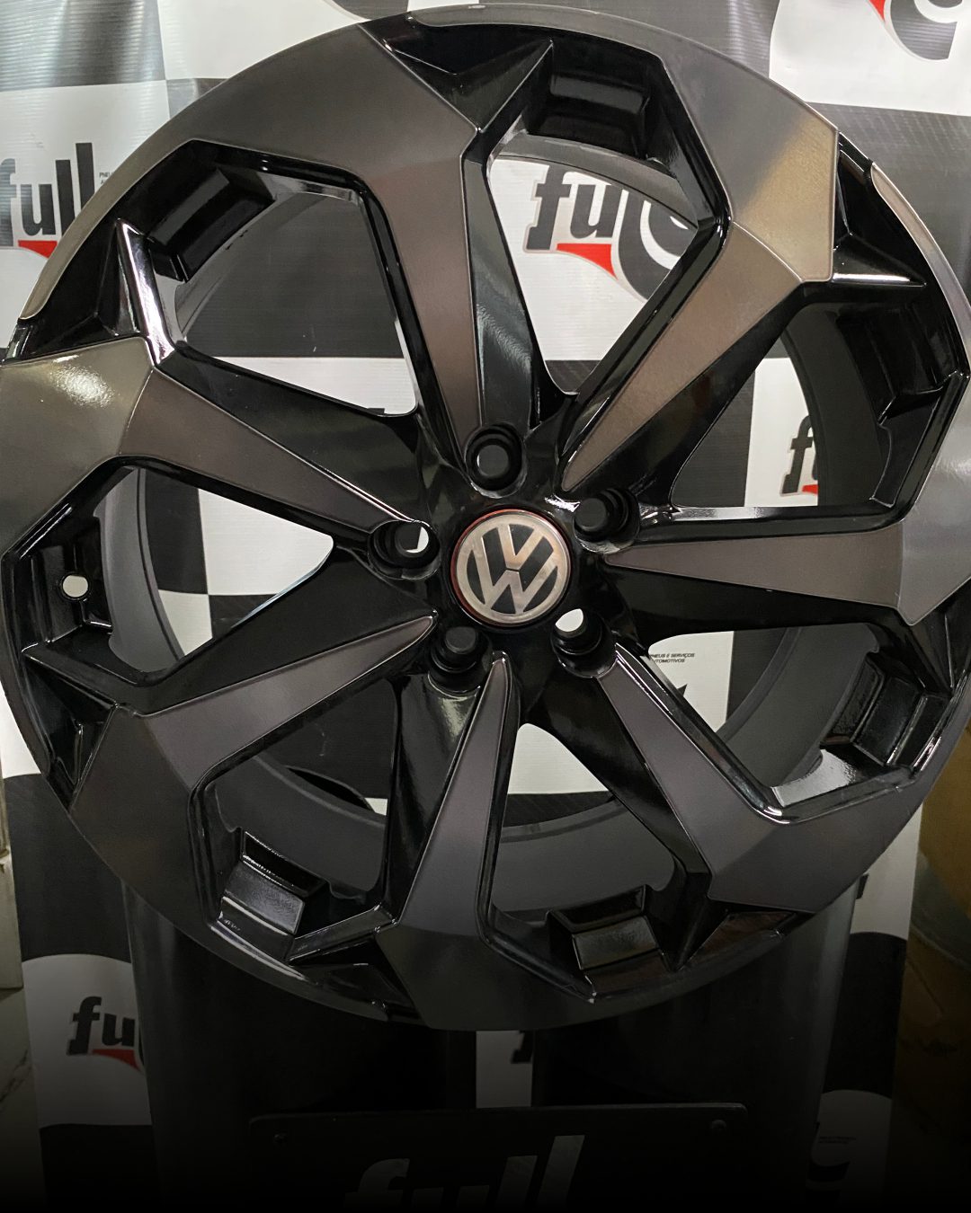 Jogo de Rodas Aro 18 Volkswagen Diamantada