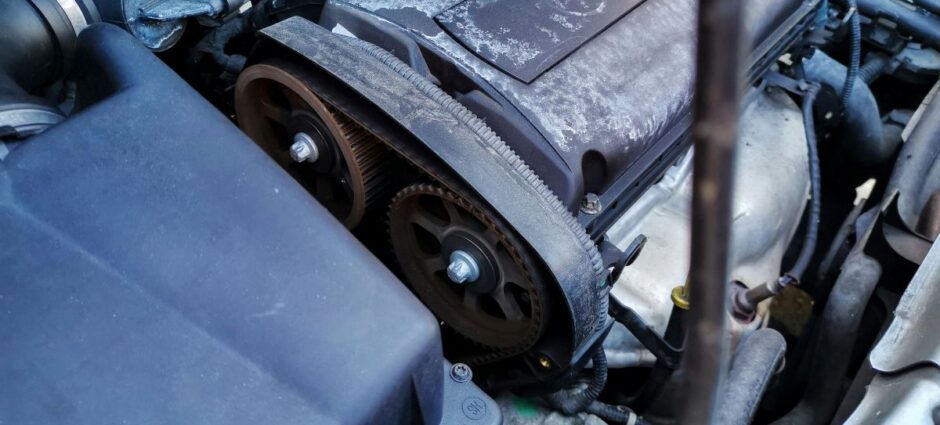 Correia dentada banhada a óleo vale a pena?