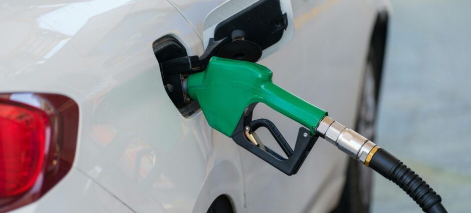 Misturar gasolina e etanol: economia ou mito?