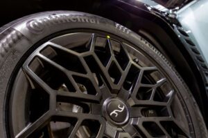 Encontre o pneu 185/65 R15 ideal para você na Full Pneus!