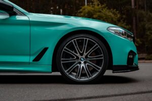 Pneus 195/55 R15: Desempenho e Estilo para o Seu Carro