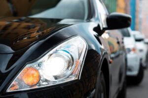 Luzes do Carro: Como Verificar e Quando Trocar?