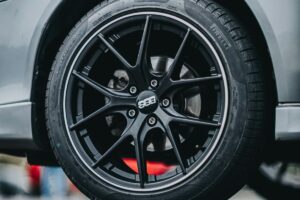 Pneus 215/60 R17? Encontre as melhores opções do mercado!